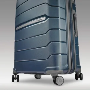Read more about the article Affordable lightweight luggage Roundup: 4 Reliable and Stylish Travel Companions for Seniors